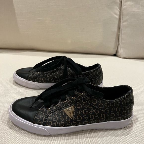 G by Guess Women Sneakers Black Brown size 8.5 Preowned Good Condition - Picture 2 of 5